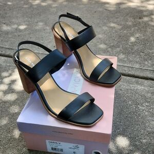 Black Block Heel Shoes with Sleek Design